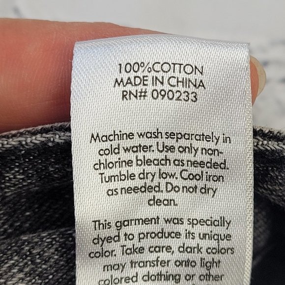 PacSun Woman’s washed out black mom jeans high rise size 30 - Picture 12 of 12